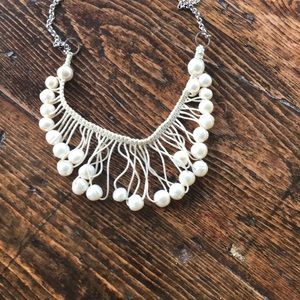 Pearl drop necklace